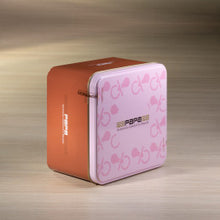 Carica l'immagine nel visualizzatore di Gallery, Latta Papa con Confetti "Cioccogolosone" incartati sing. 500gr - vari colori