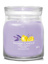 Carica l&#39;immagine nel visualizzatore di Gallery, Yankee Candle candele signature Lemon Lavander
